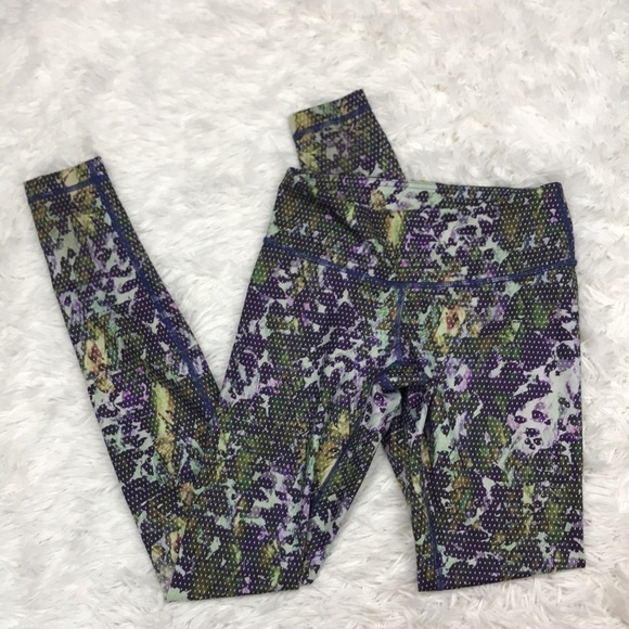 🔥$SALE$🔥 Lululemon Wunder Under Pant Floral Sport Backdrop - Picture 1 of 8